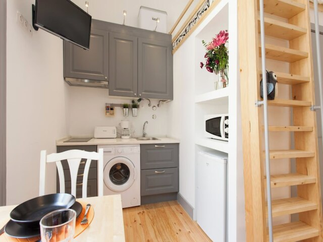 スタジオ アパートメント ロケーテッド セントラル リスボン