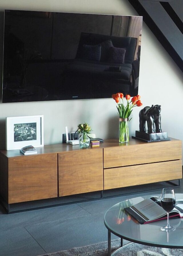 デュプレックス インダストリアル バイ ザ ローカル ウェイ