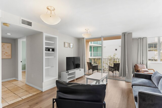 ベイ ハーバー サンセット アパート 3B