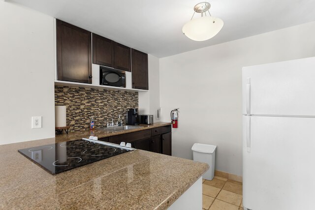 ベイ ハーバー サンセット アパート 3B