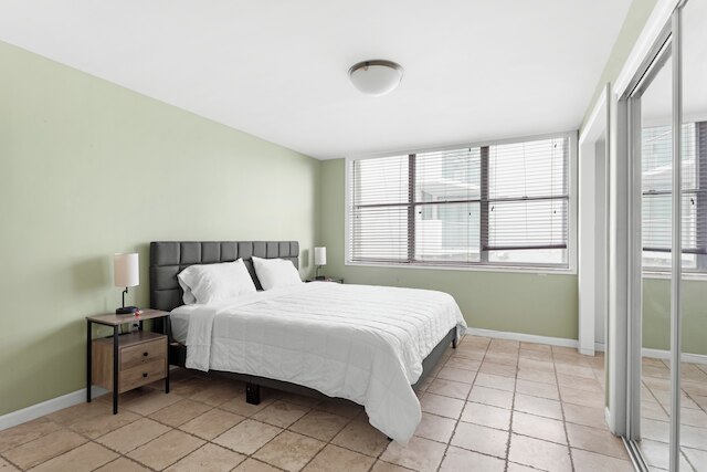 ベイ ハーバー サンセット アパート 3B