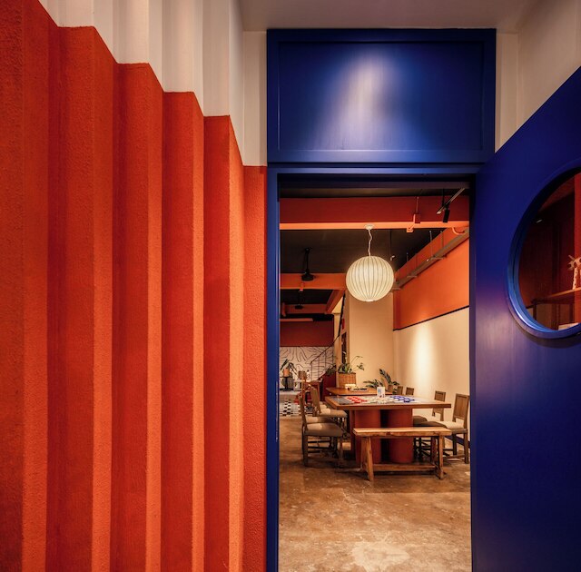 ブルー ドック レステル バンコク