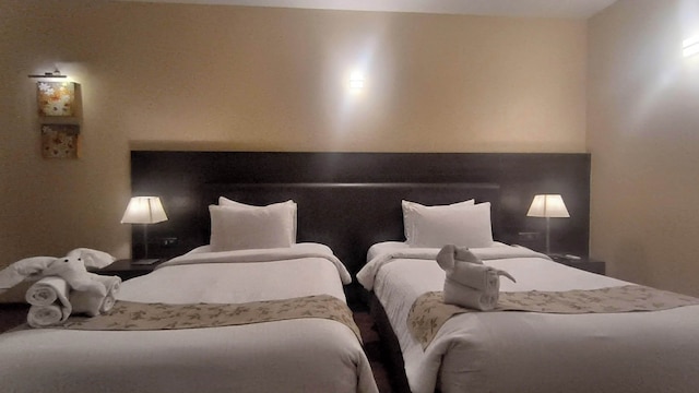 ザ ウッドローズ