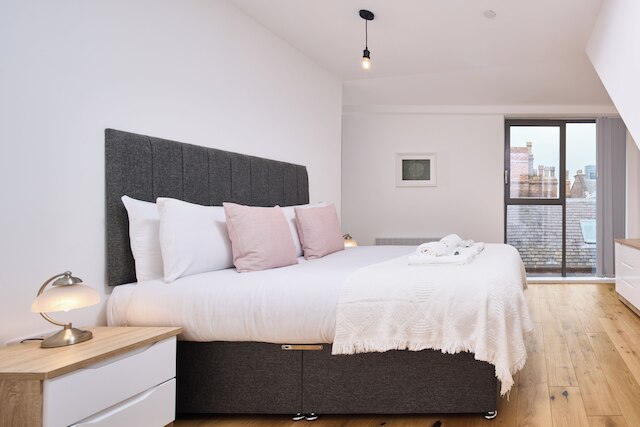 フィンレイズ ヤード バイ ヴィーヴ