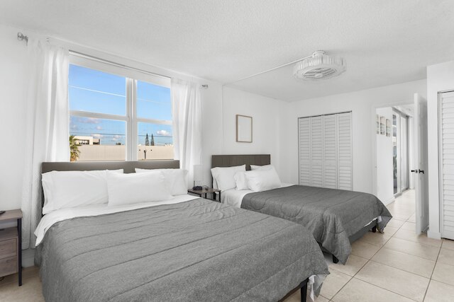 ベイ ハーバー サンセット アパートメント 4A