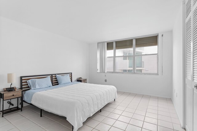 ベイ ハーバー サンセット アパートメント 4B