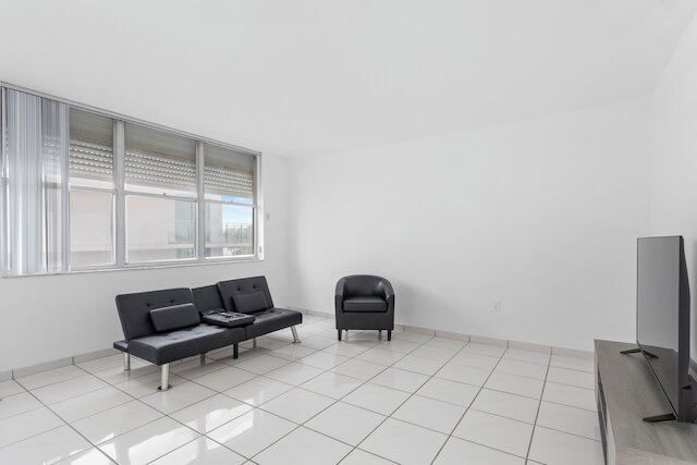 ベイ ハーバー サンセット アパートメント 4B