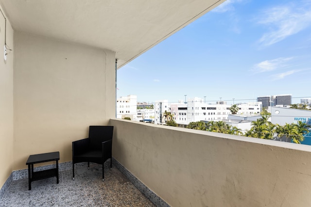 ベイ ハーバー サンセット アパート 5A