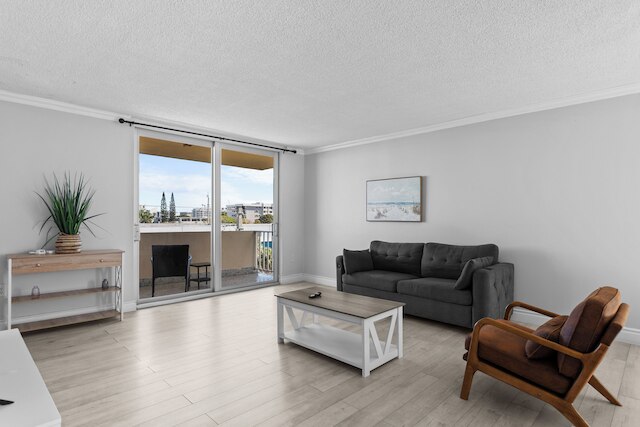 ベイ ハーバー サンセット アパート 5A