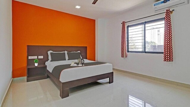 ザ ブルームズ ステイ イン