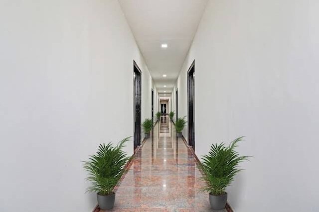 ザ ブルームズ ステイ イン