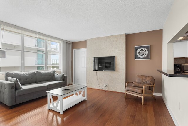 ベイ ハーバー サンセット アパート 5B