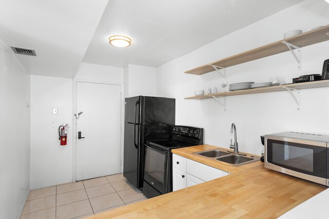 ベイ ハーバー サンセット ツー ベッドルームズ アパート