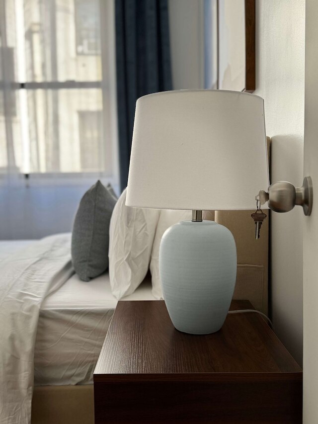 スペーシャス ブランドニュー フルファーニッシュド 2ベッドルーム イン プライム マレーヒル ムーブイン レディ