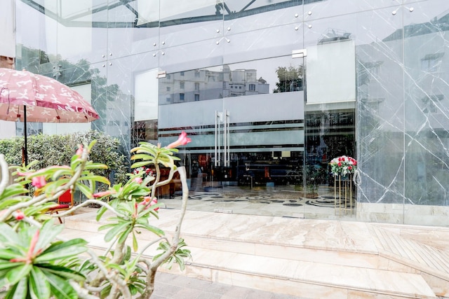 スタイリッシュ & モダン ステイズ アット パレット リバー フロント