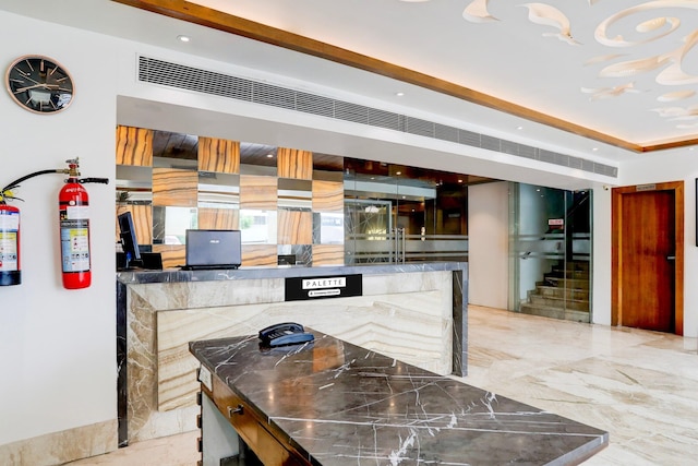 スタイリッシュ & モダン ステイズ アット パレット リバー フロント