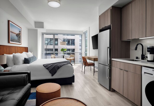 セントラル ガスランプ クォーター