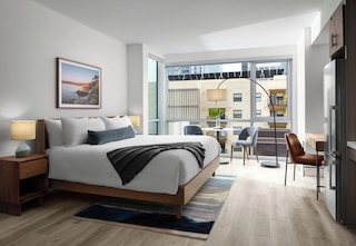 セントラル ガスランプ クォーター