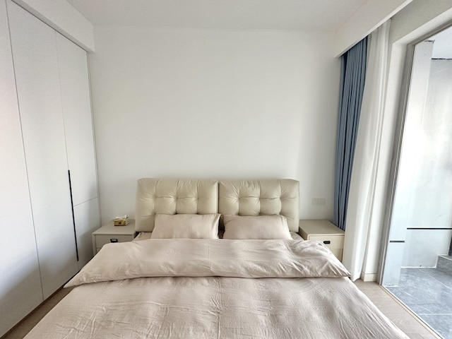 ZHome-Shanghai Shining River Apartment