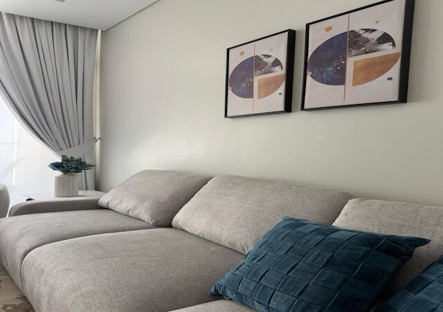 アイコン シティ スタイリッシュ 2 BHK ビーチ ベイ ビュー