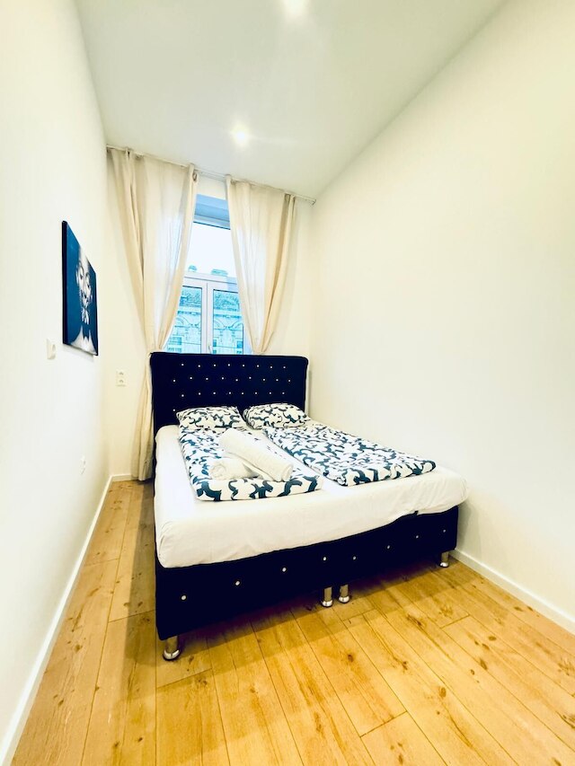 スペーシャス 3ベッドルーム ニア カウフパーク アルターラー