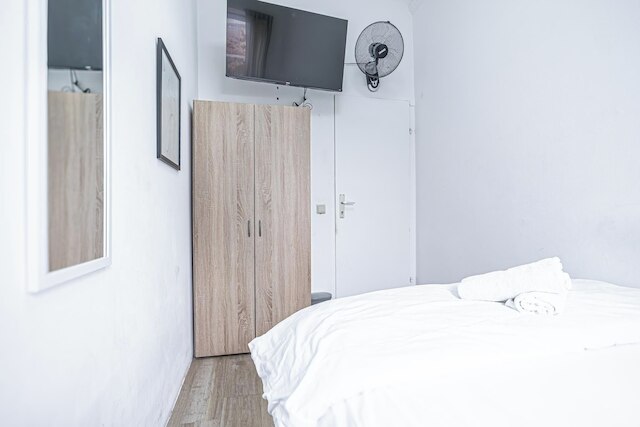 コージールーム シェアード アパート ミレニアムタワー