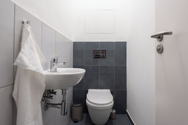 スタイリッシュ 3-ベッドルーム アパートメント ウィズ バルコニー