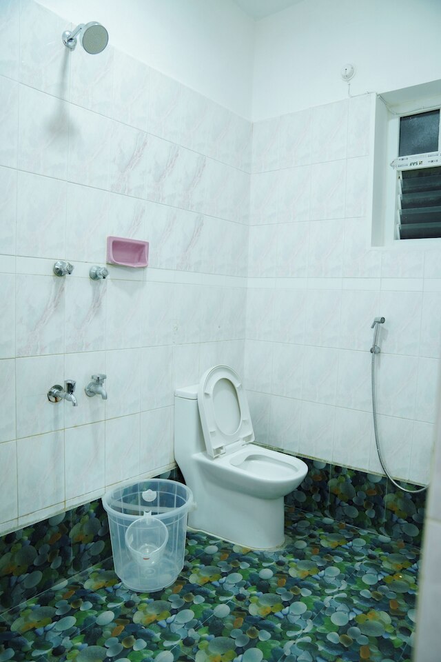 リッチ イン パレス ティーナガル