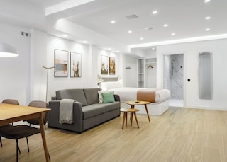 ライムホーム マドリード カジェ デ マティルデ ディエス