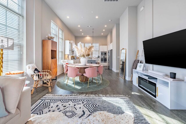 モダン ホーム, プライベート バルコニー, ニア レイニー & レディ バード レイク ハウス オブ Z