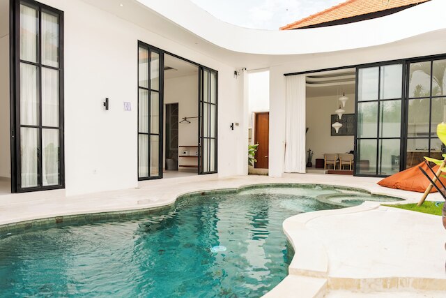 トロピカル 2ベッドルーム プライベートヴィラ 6ミン ペレレナン ビーチ