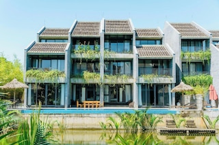 ゴールド リバーサイド アパートメント & ヴィラ