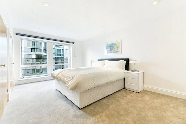 イマキュレート 2 ベッド ハウス イン アールズ コート W14