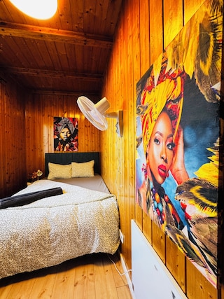 コージー 3 ベッドルーム アパートメント ウィズ ガーデン スリープス 10