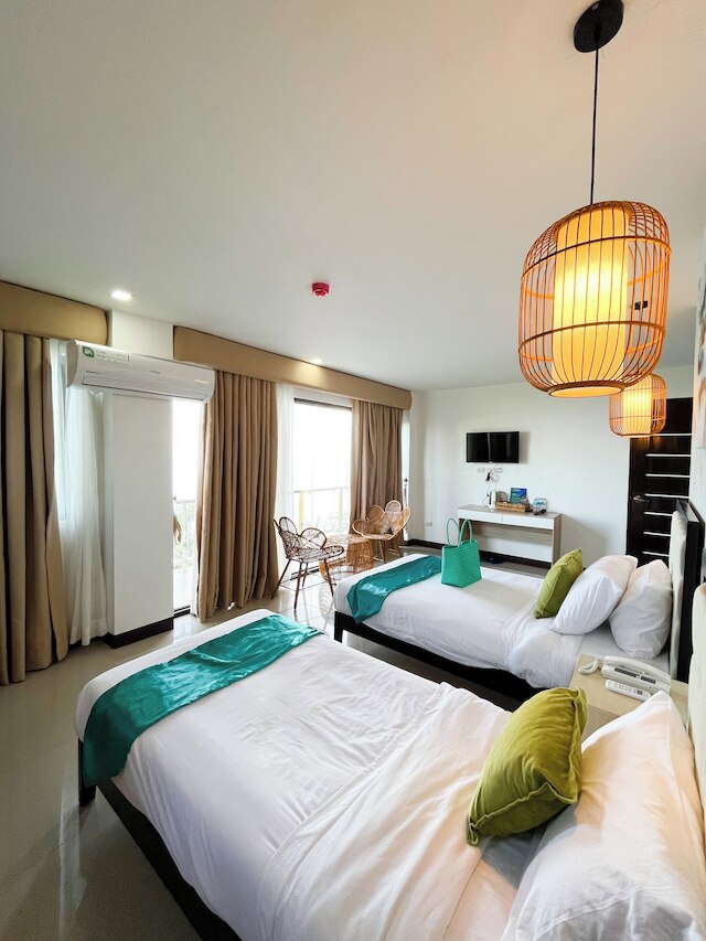 サカーン トロピカル ブリーズ リゾート