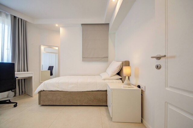 ラグジュアリー ペントハウス ウィズ プライベートプール アンド シー ビューズ, スリープス 6