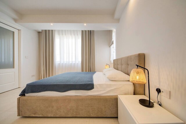 ラグジュアリー ペントハウス ウィズ プライベートプール アンド シー ビューズ, スリープス 6