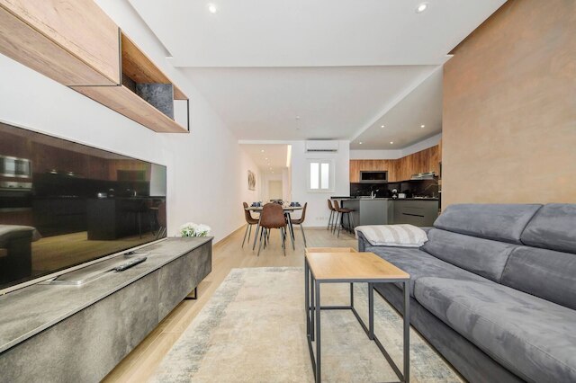 ビューティフル 2 ベッドルーム ペントハウス ニアー ヴァレッタ スリープス 6