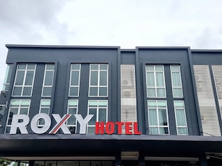 ロキシー ホテル マリハ