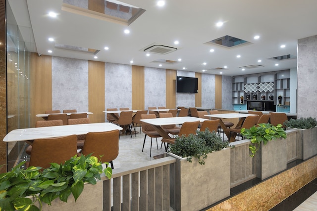 ハマー ホテル & アパートメント ダナン ビーチ