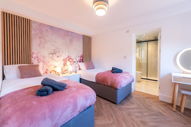 ラグジュアリー 8 ベッド ホーム マンチェスター