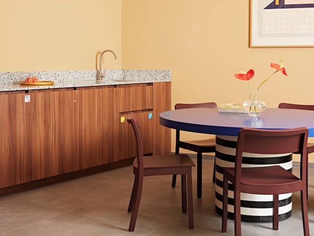 ヌマ シュトゥットガルト ローテビュールプラッツ