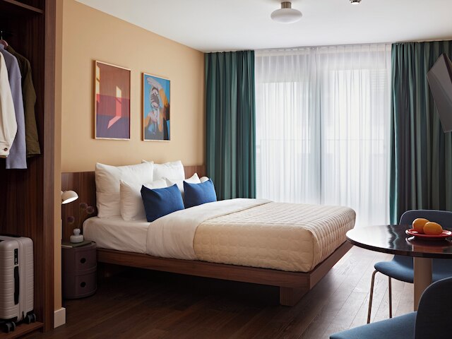 ヌマ シュトゥットガルト ローテビュールプラッツ