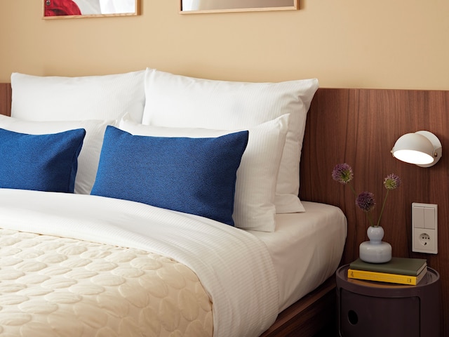 ヌマ シュトゥットガルト ローテビュールプラッツ