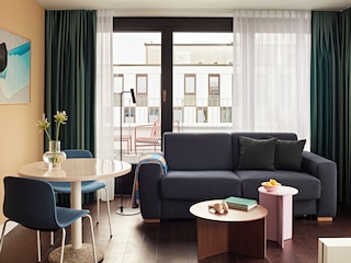 ヌマ シュトゥットガルト ローテビュールプラッツ