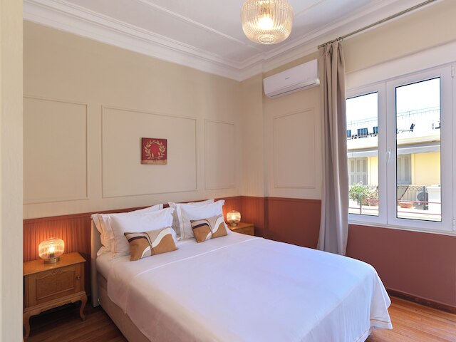 ニュー ジ アクロポリス ウィンドウ