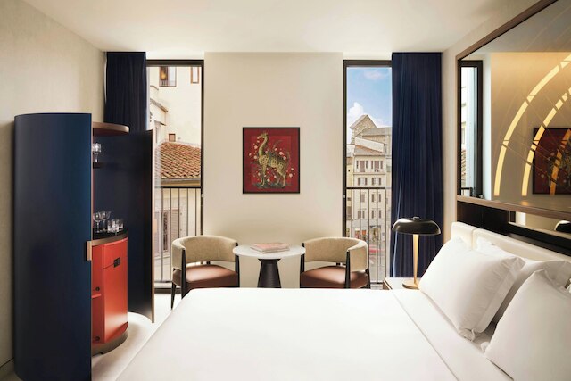 W フィレンツェ