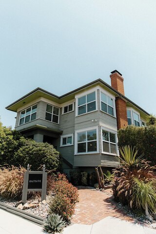 アウトサイト サンディエゴ - ゴールデン ヒル