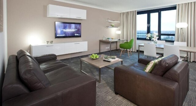 メッセ レジデンス