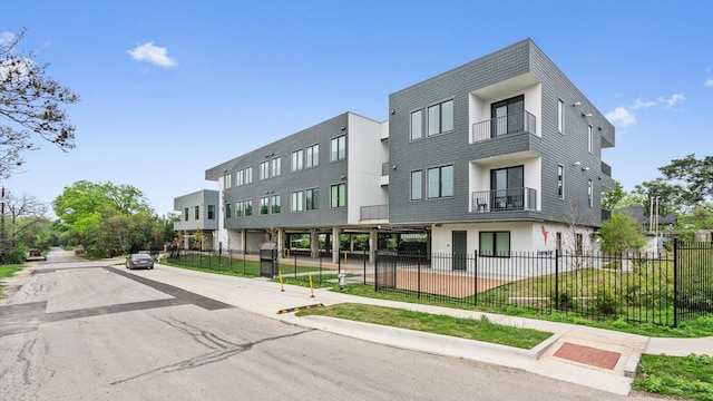 アップステイ ニューリー リノベーテッド モダン アパートメント ニア ソコ